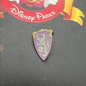 Disneyland king Arthur’s carrousel shield  Pin